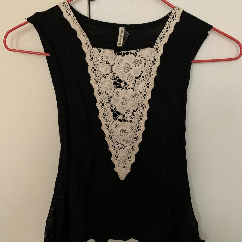 Emma & Sam crochet tank